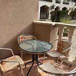 Kalia, Sunny Apartment