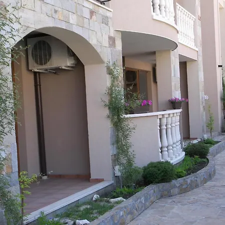 Apartment Kalia, Sunny *