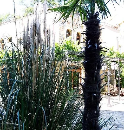 Kalia, Sunny 公寓 *