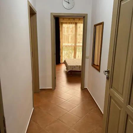 Kalia, Sunny Apartament